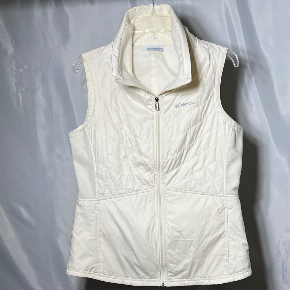 Columbia Women's Cream Quilted Vest Size M